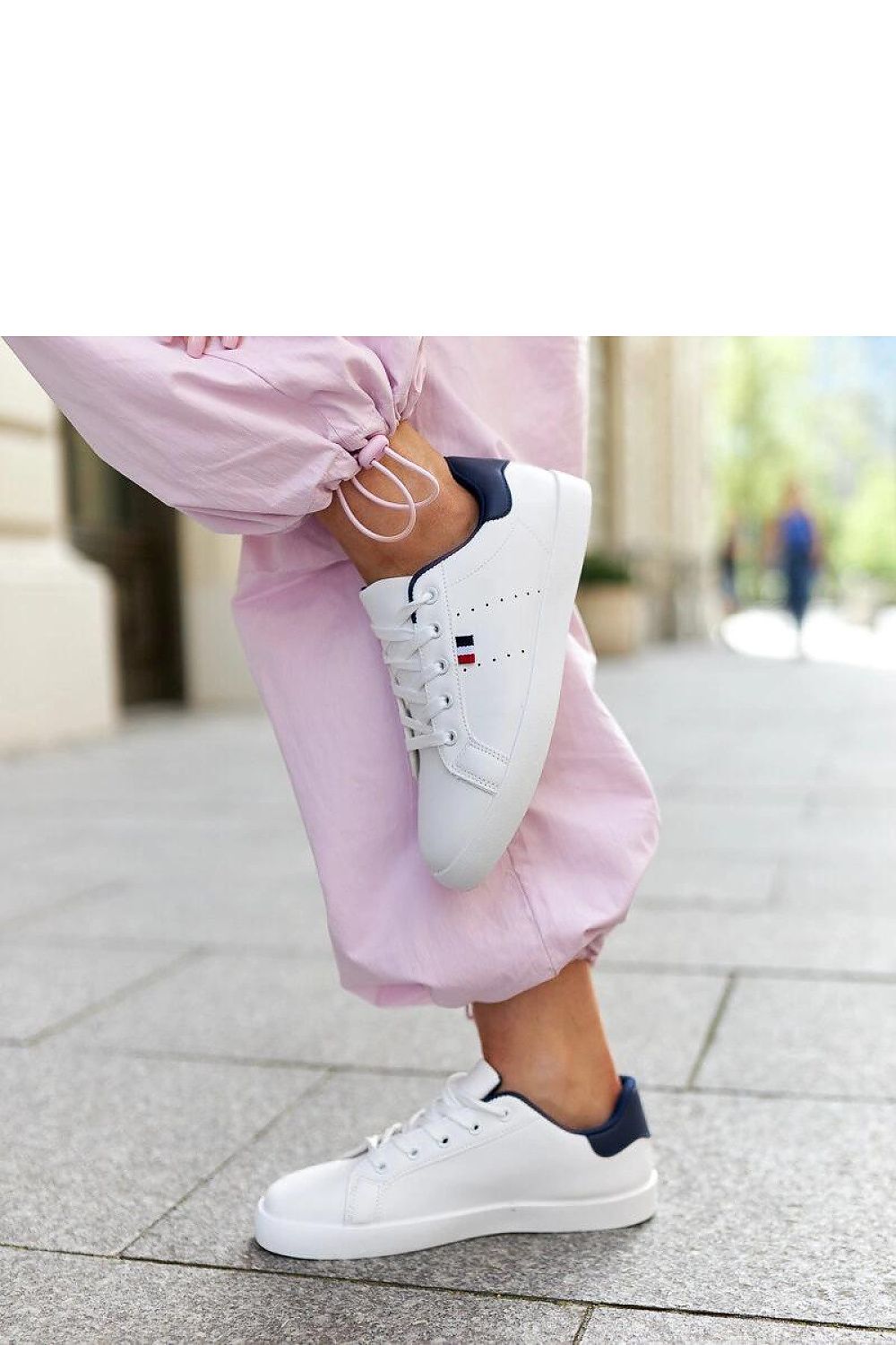  Baskets model 207304 Solea 