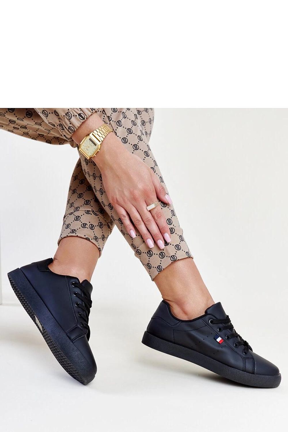  Baskets model 207305 Solea 