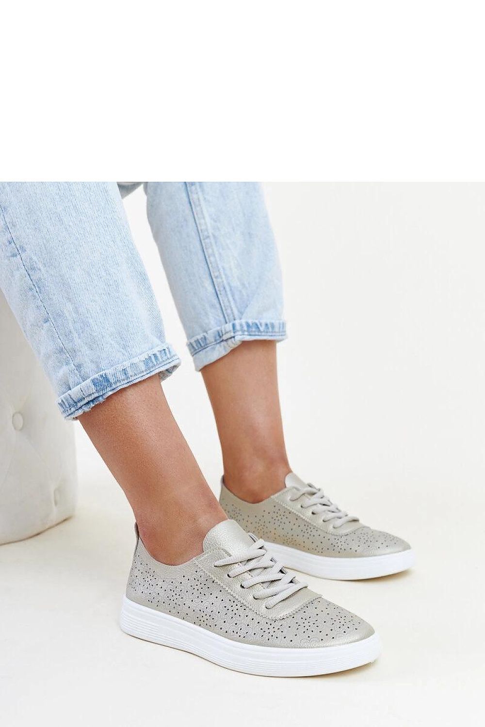  Baskets model 207319 Solea 