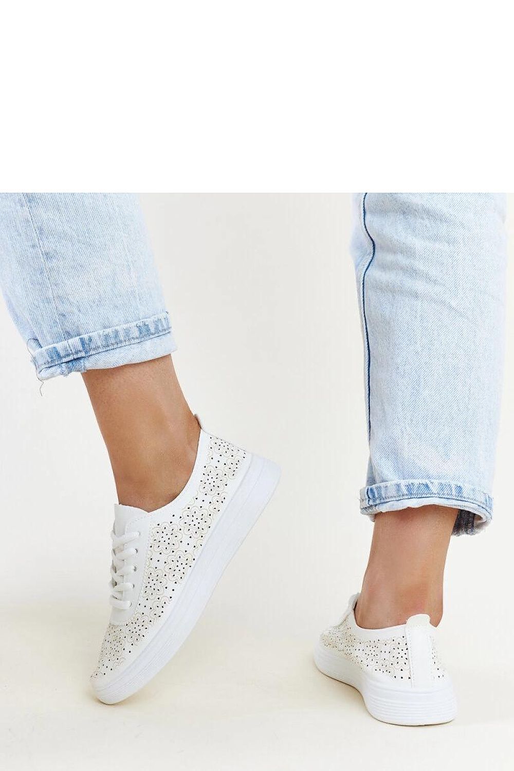  Baskets model 207320 Solea 