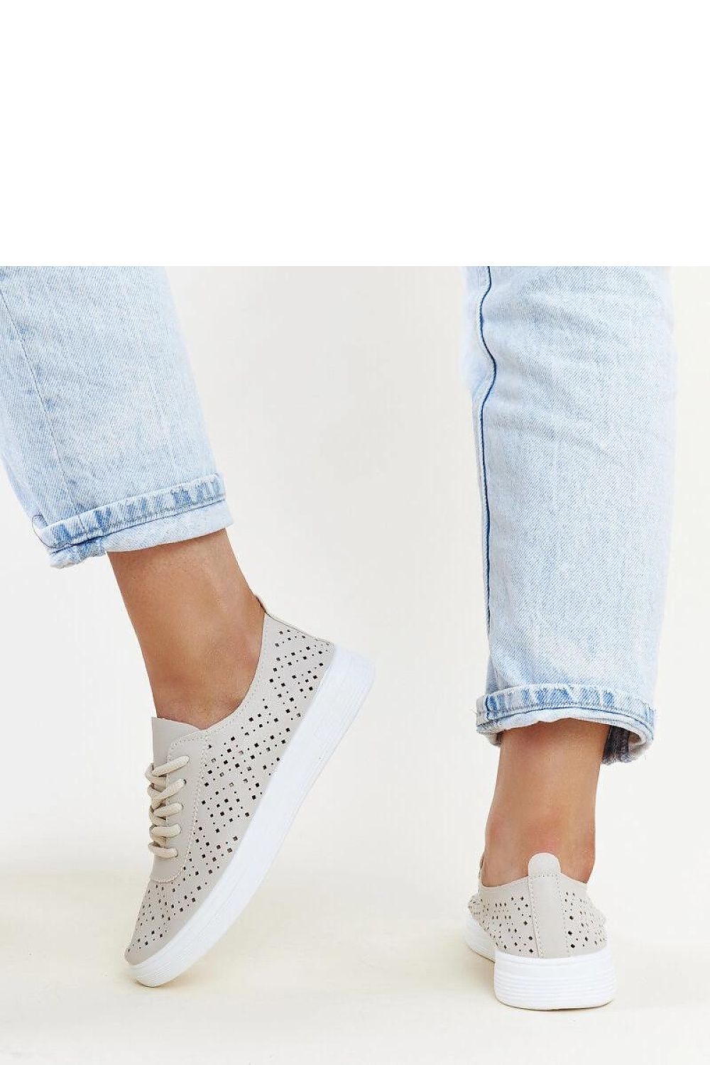  Baskets model 207322 Solea 