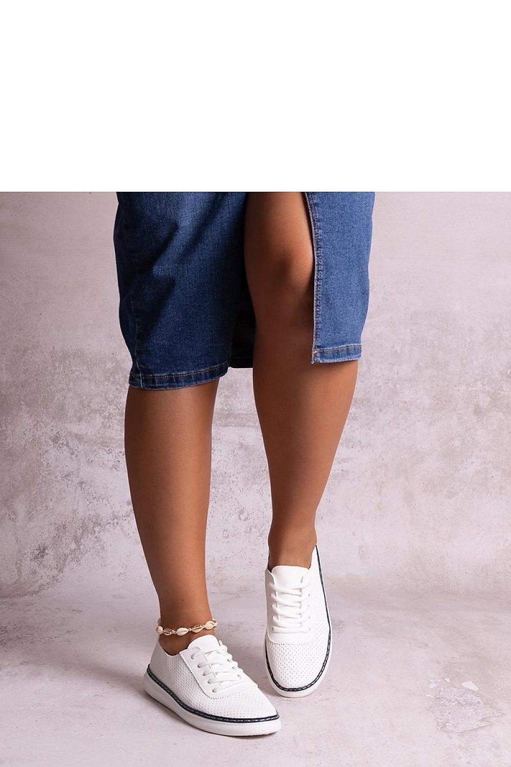  Baskets model 207329 Solea 