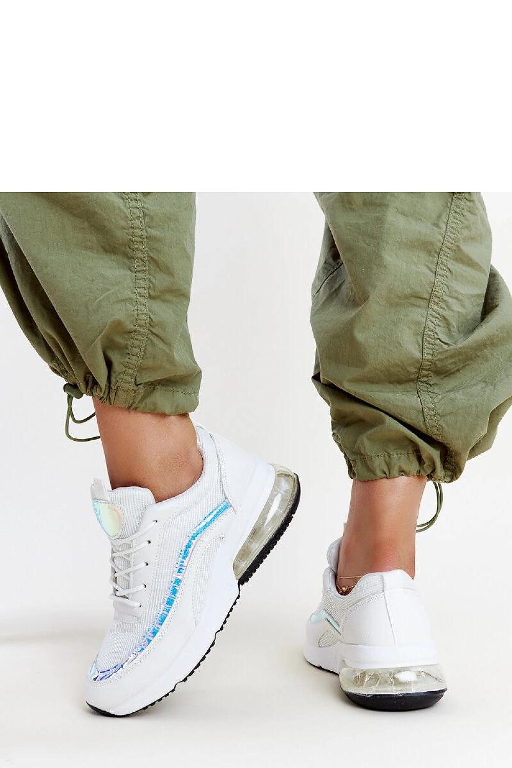  Baskets model 207334 Solea 