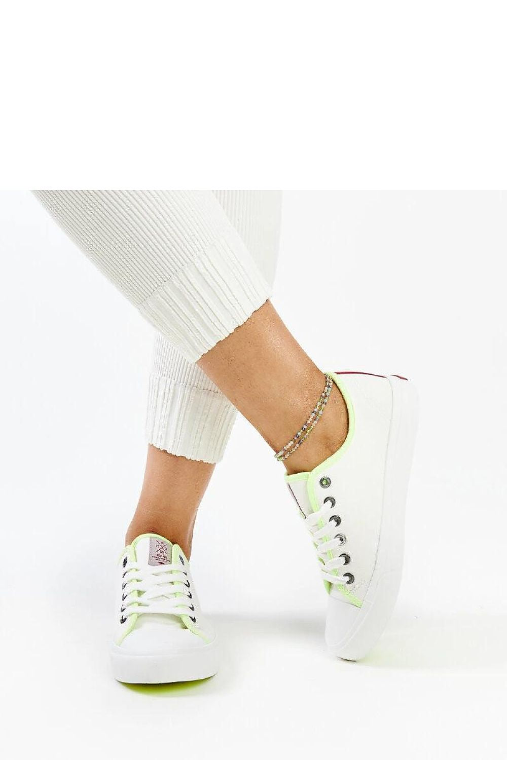  Baskets model 207350 Solea 