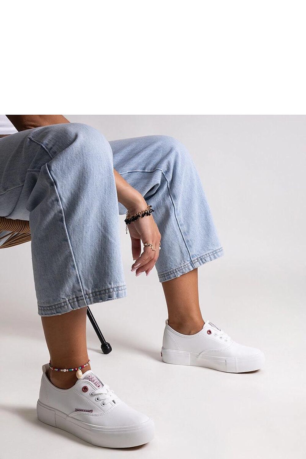  Baskets model 207356 Solea 