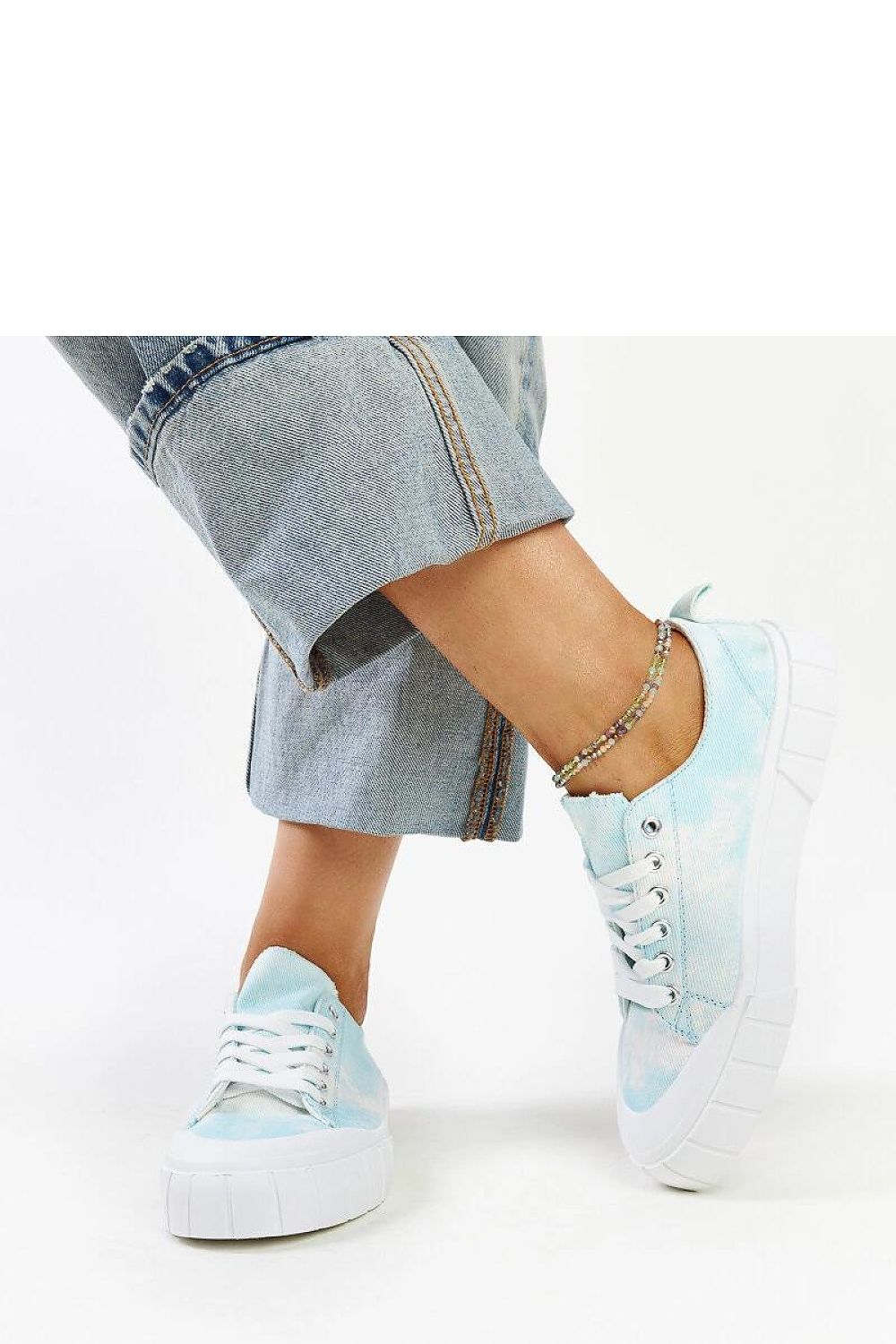  Baskets model 207365 Solea 