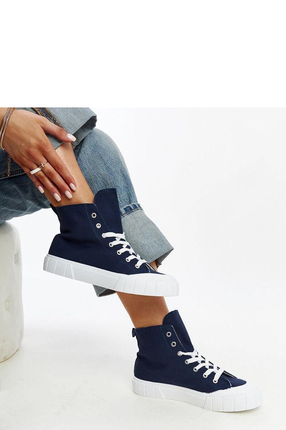  Baskets model 207387 Solea 