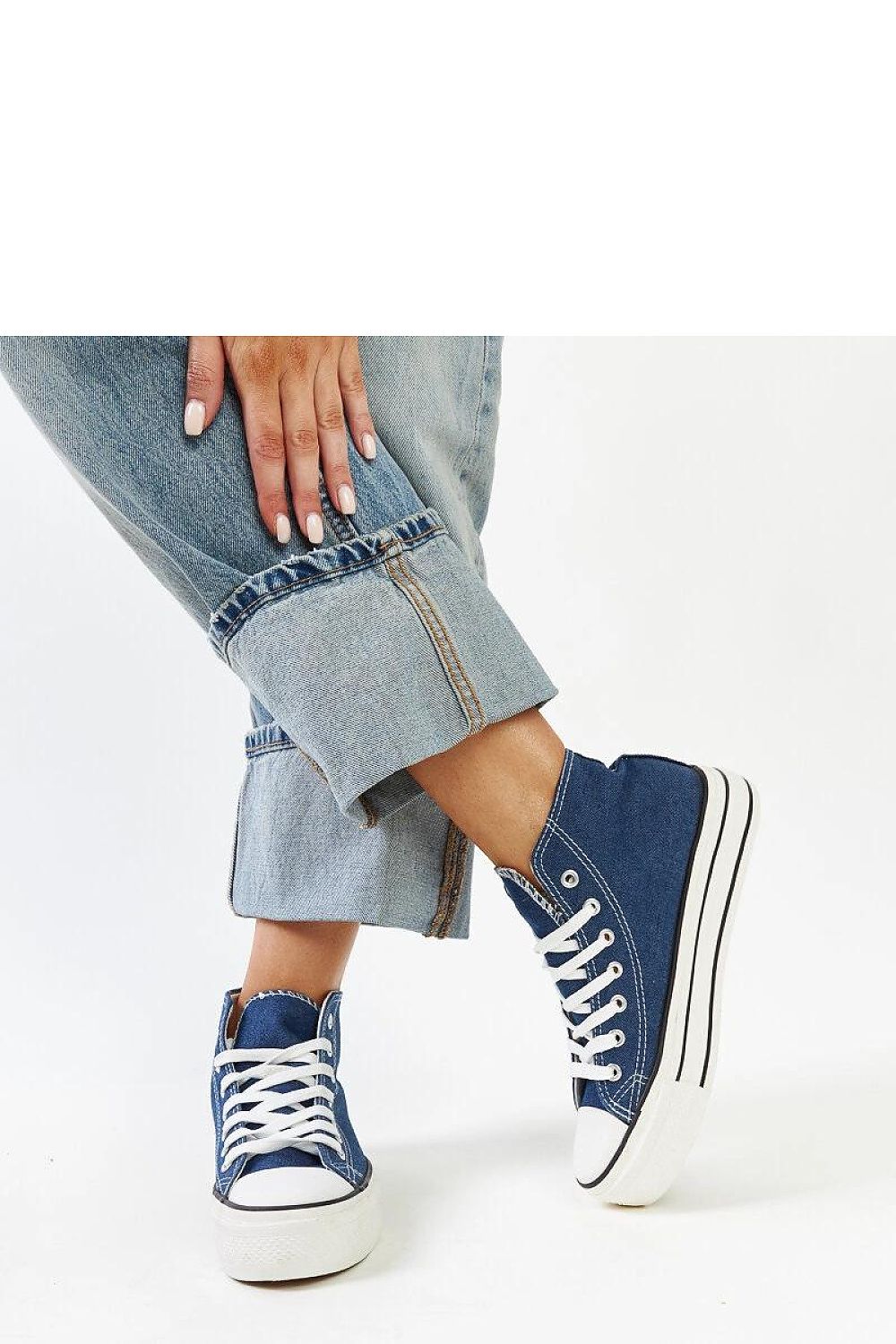  Baskets model 207390 Solea 