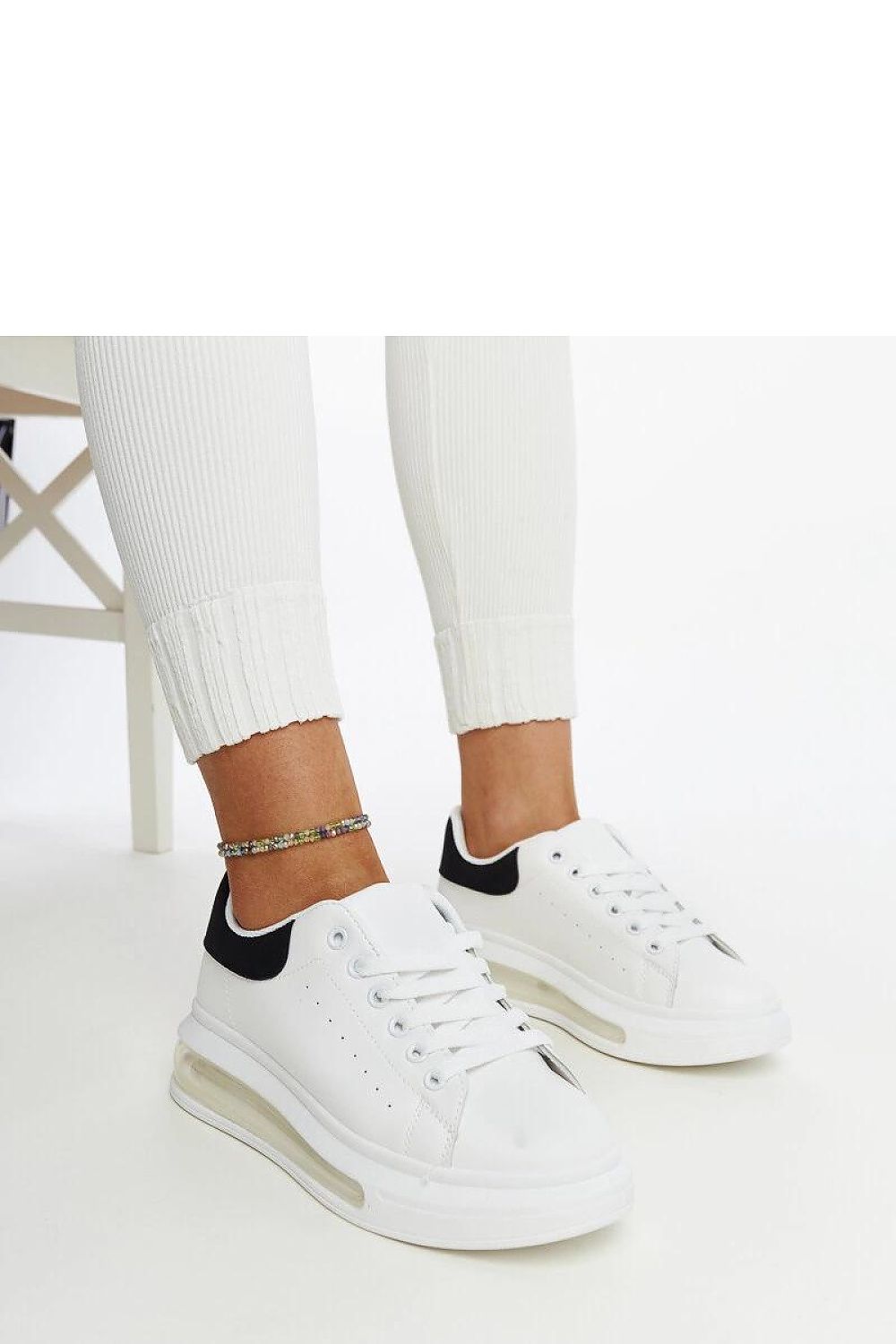  Baskets model 207401 Solea 