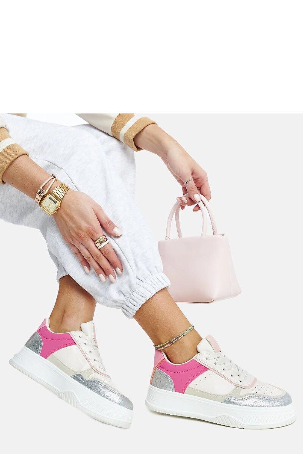  Baskets model 207410 Solea 