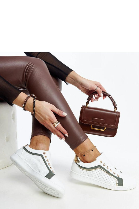  Baskets model 207434 Solea 