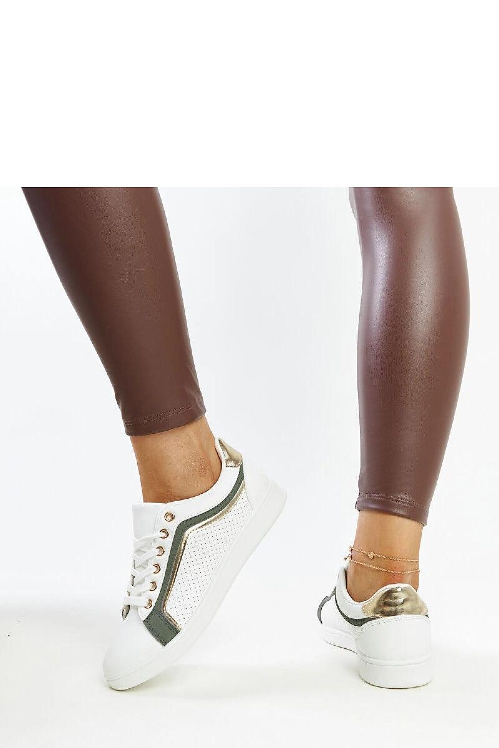  Baskets model 207434 Solea 