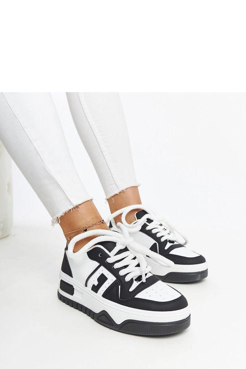  Baskets model 207462 Solea 