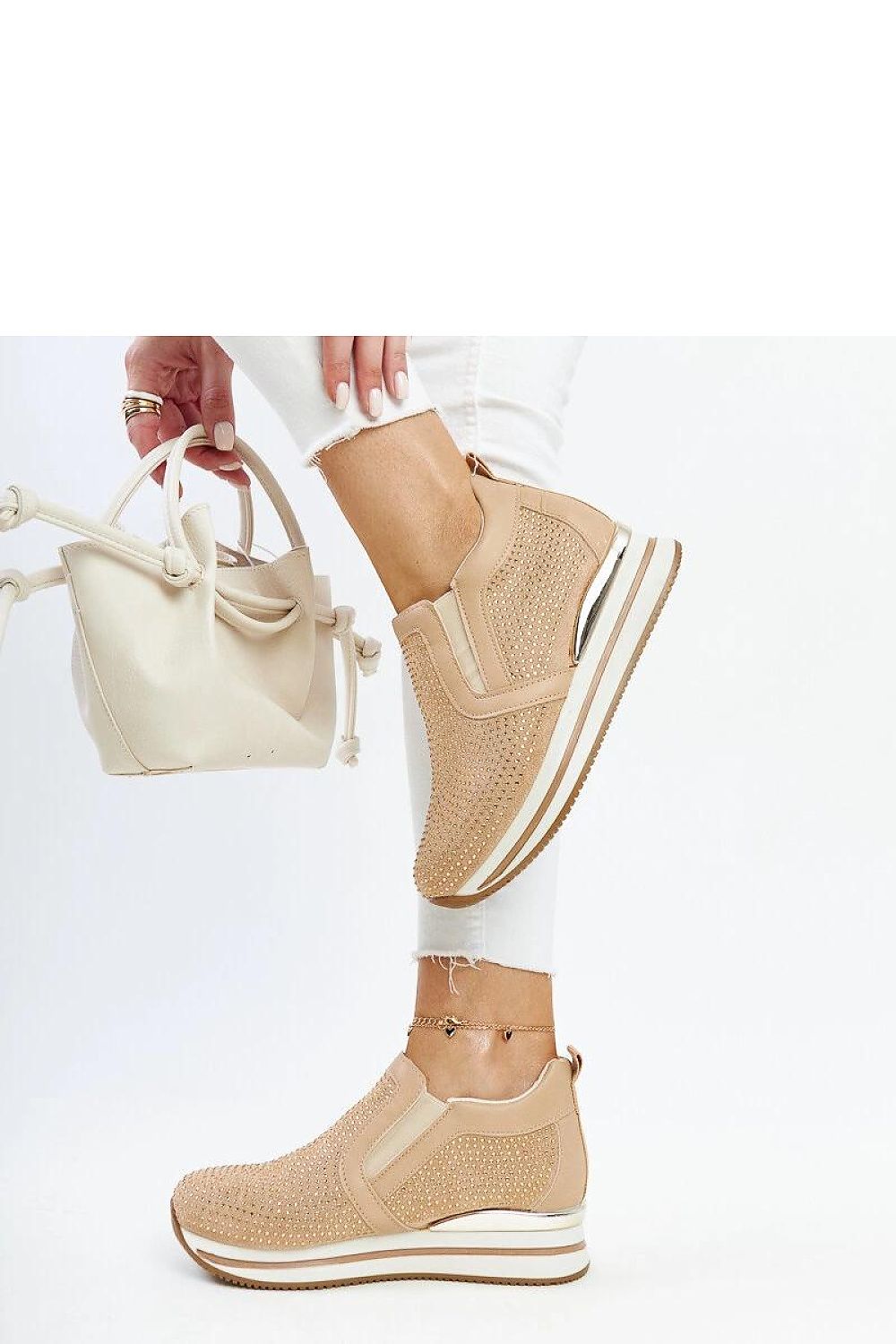  Baskets model 207463 Solea 