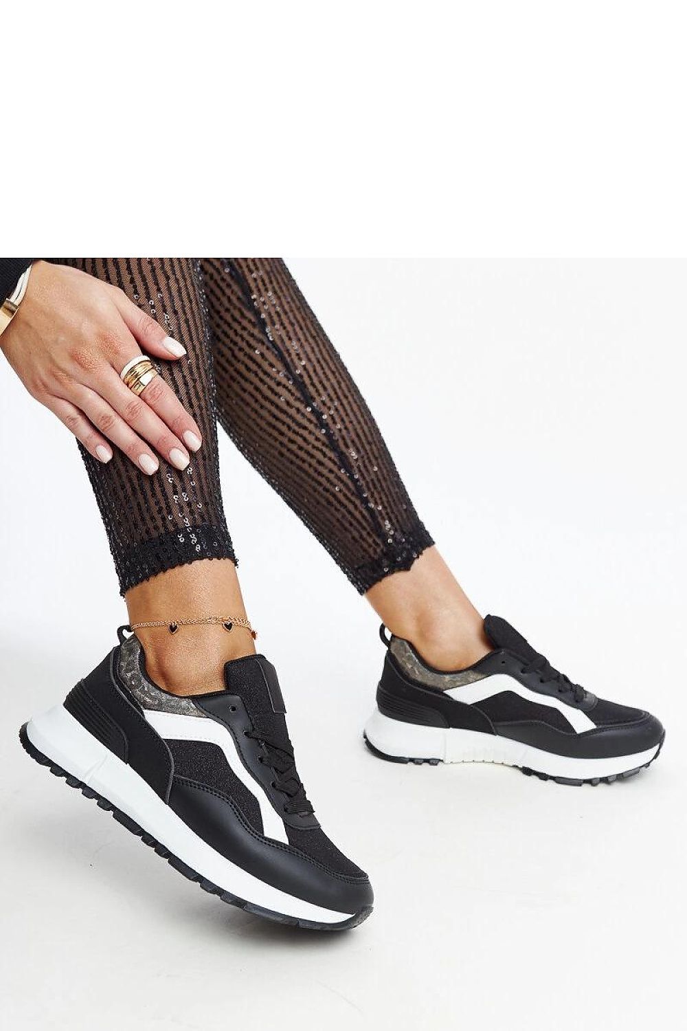  Baskets model 207467 Solea 