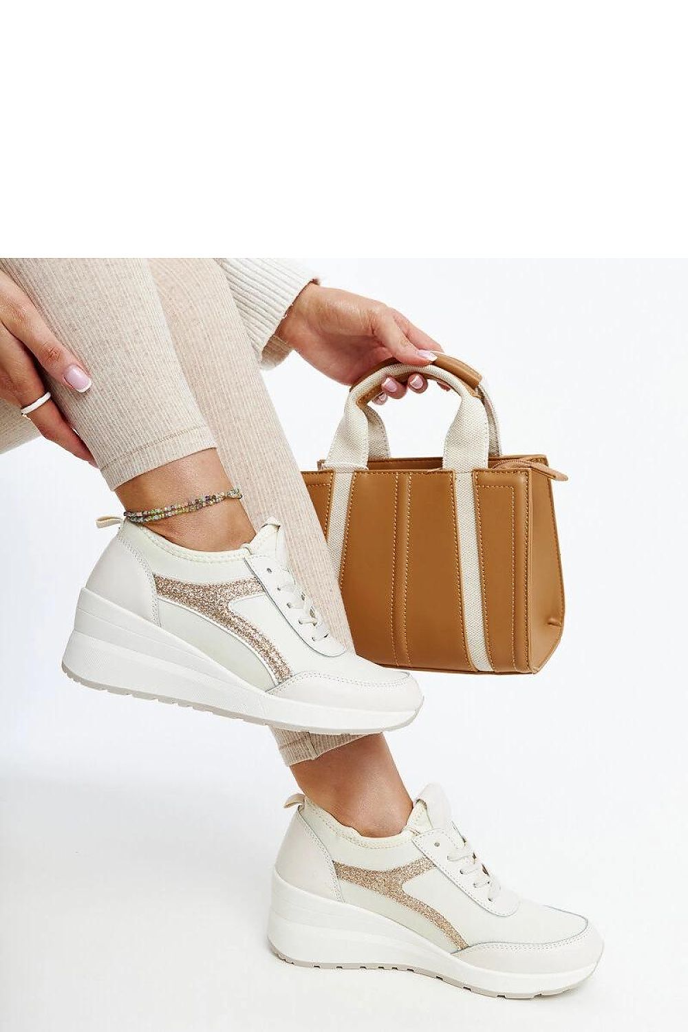  Baskets model 207500 Solea 