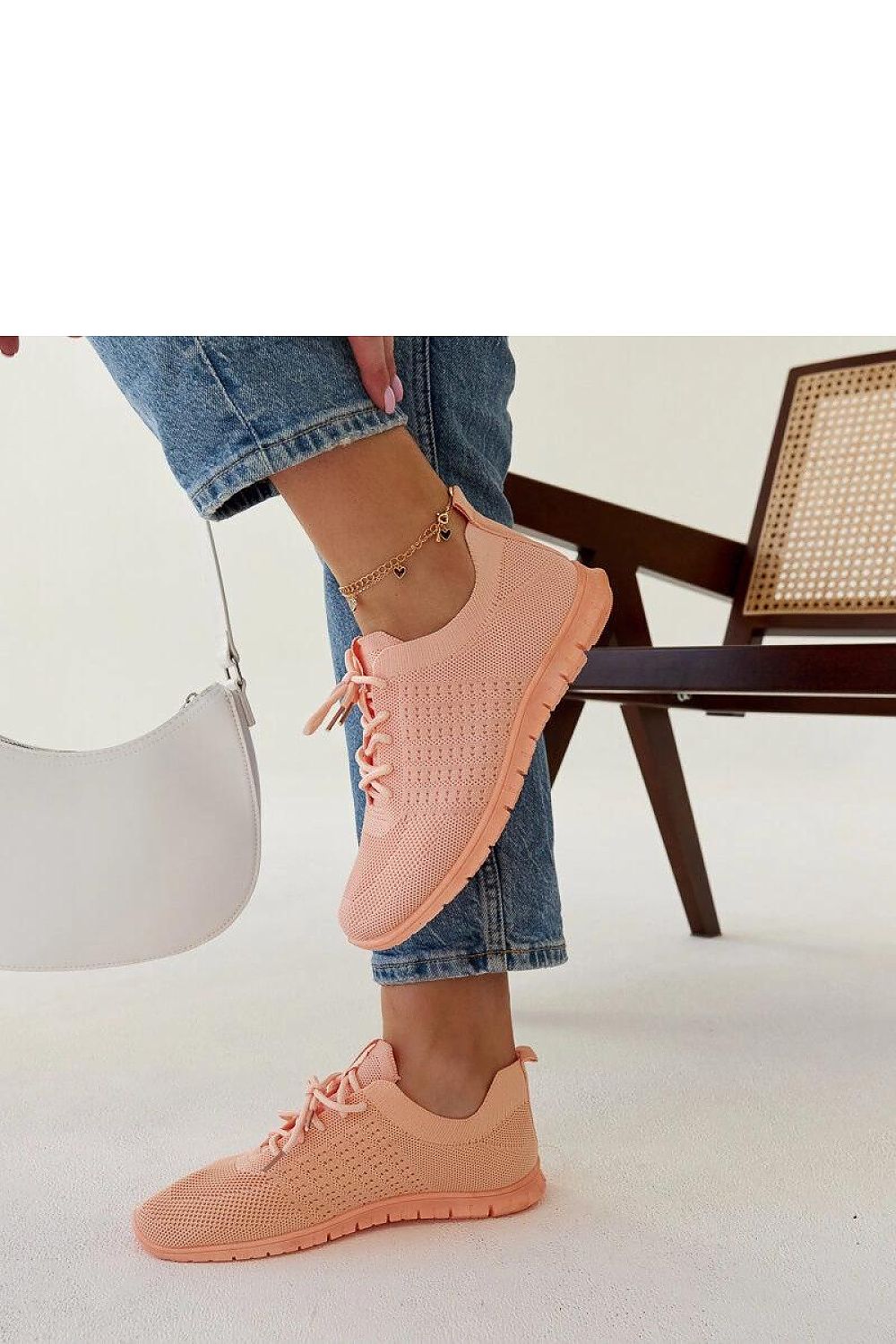  Baskets model 207523 Solea 