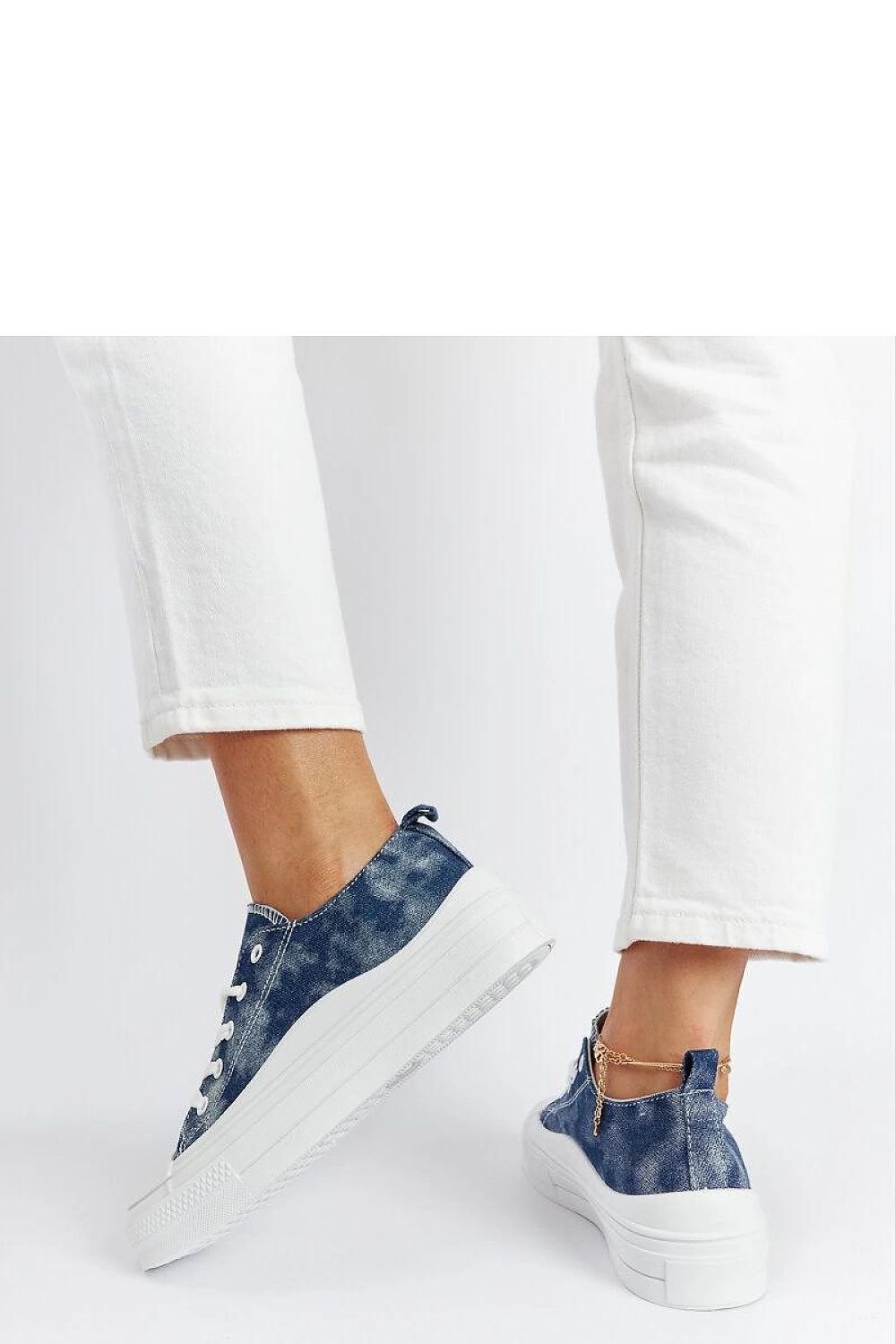  Baskets model 207545 Solea 