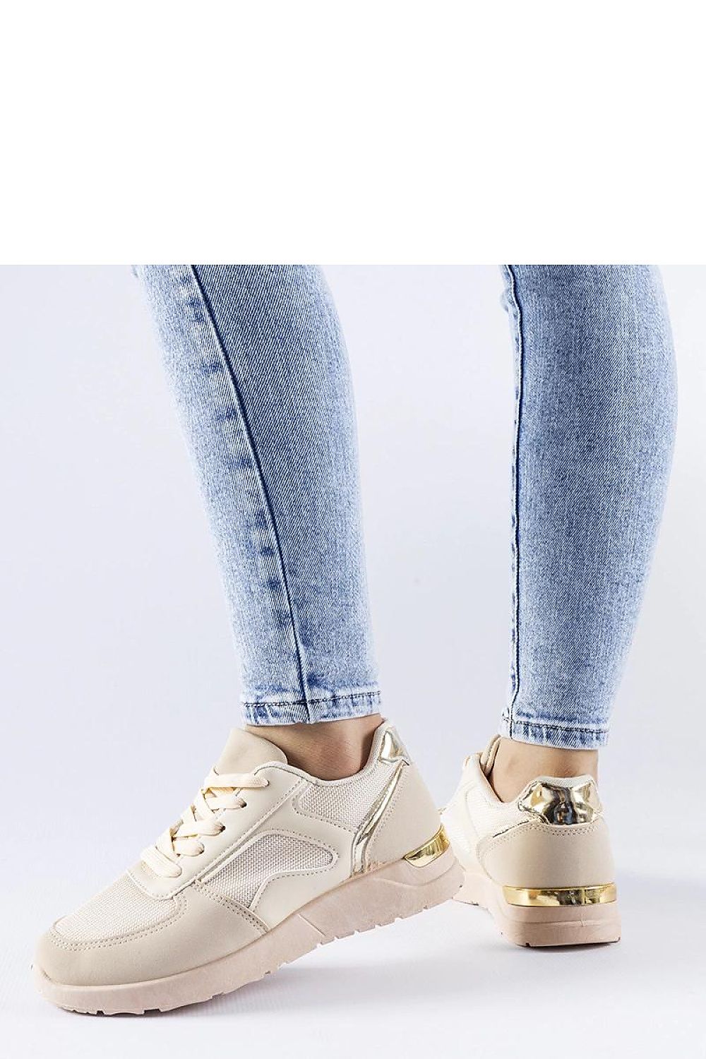  Baskets model 207641 Solea 