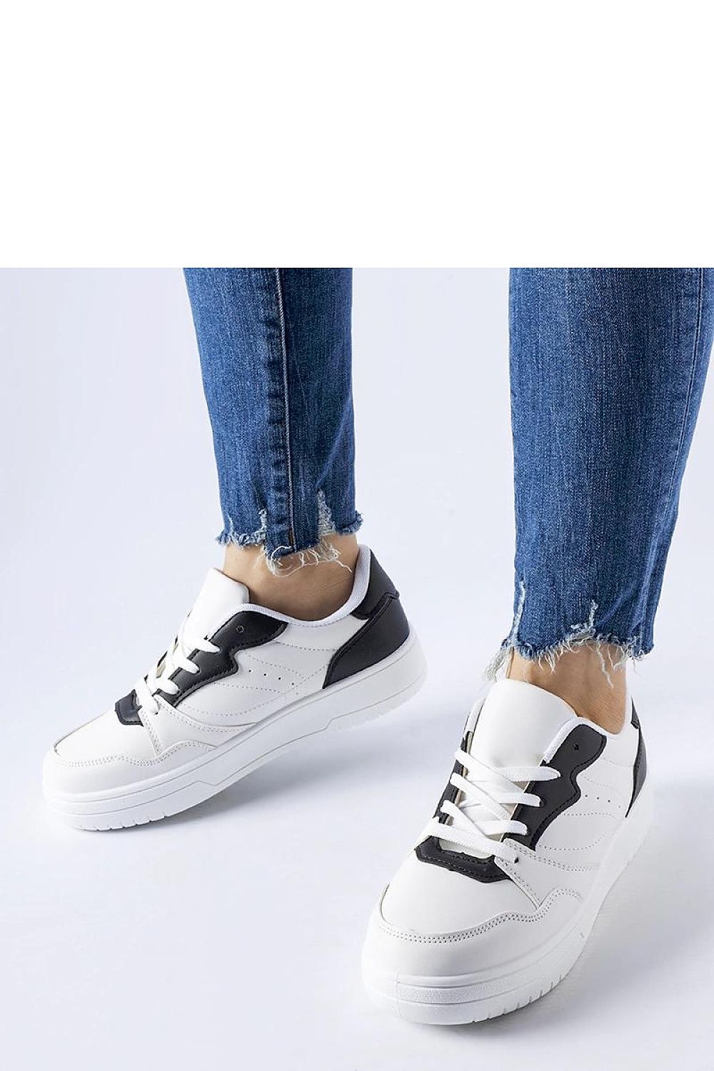  Baskets model 207654 Solea 