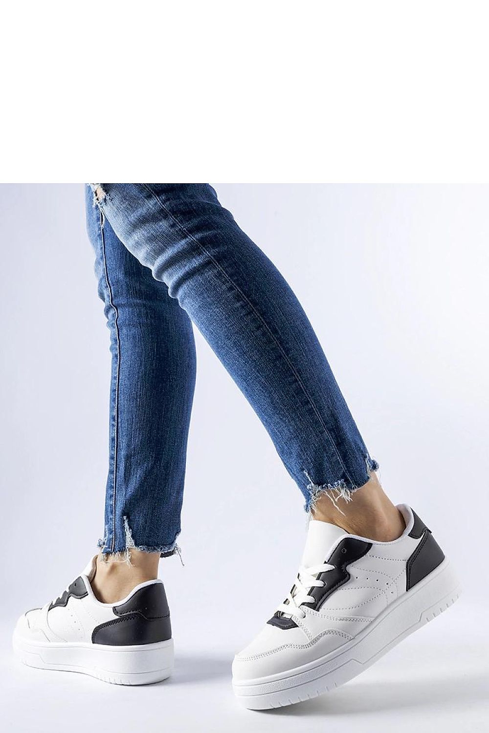  Baskets model 207654 Solea 