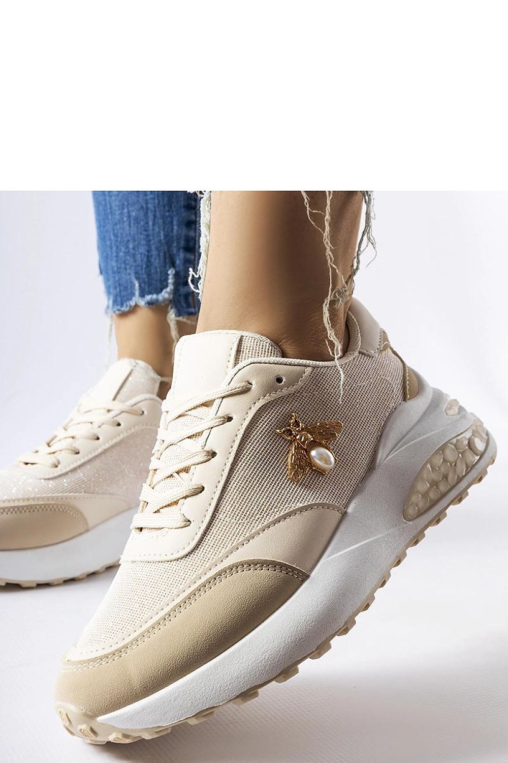  Baskets model 207669 Solea 