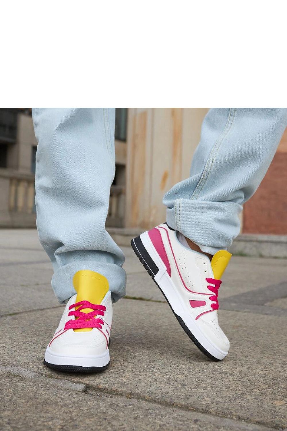  Baskets model 207670 Solea 