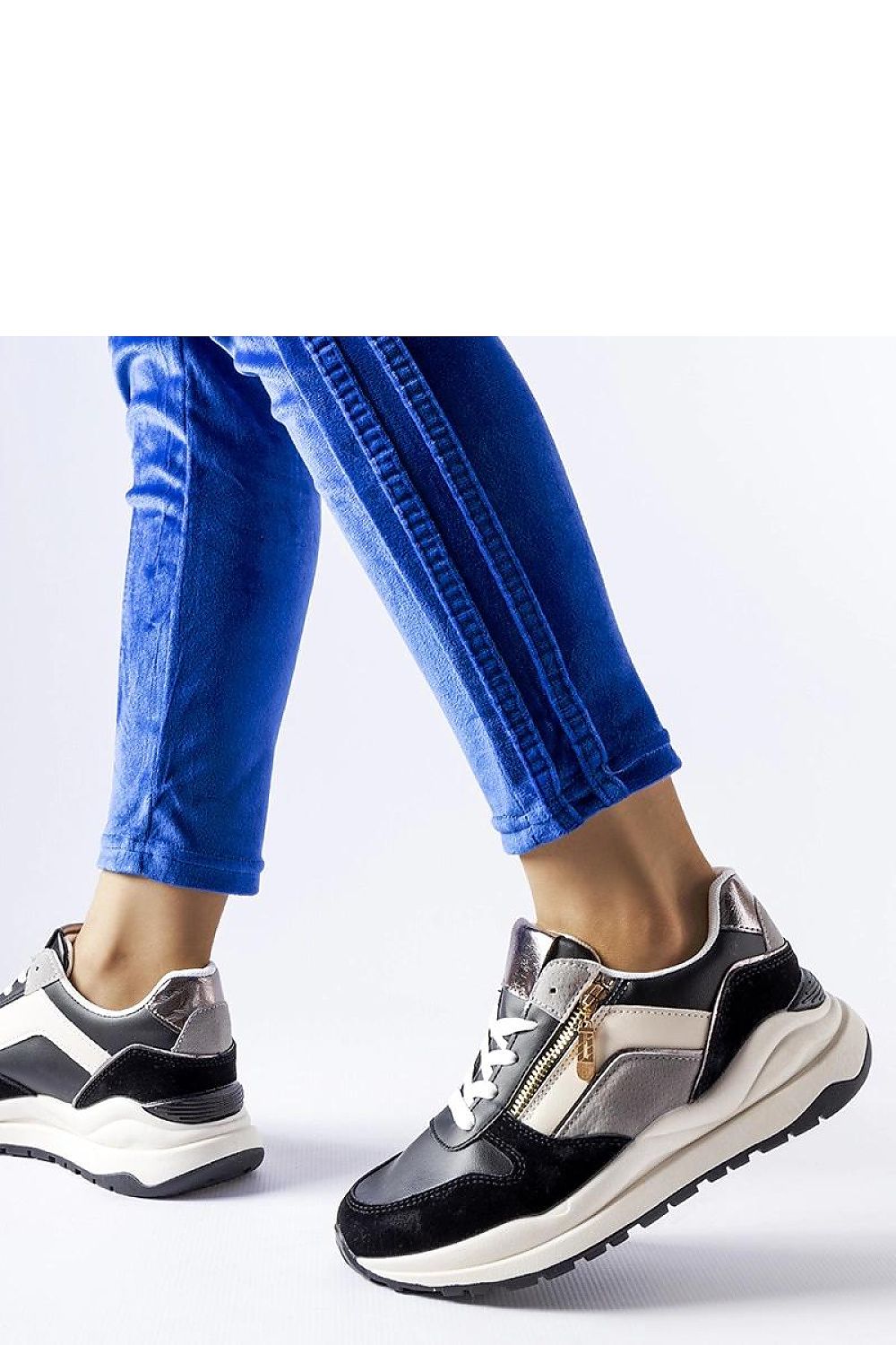  Baskets model 207672 Solea 