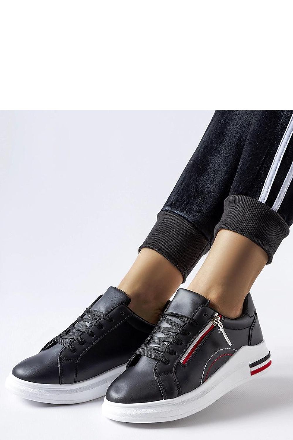  Baskets model 207687 Solea 