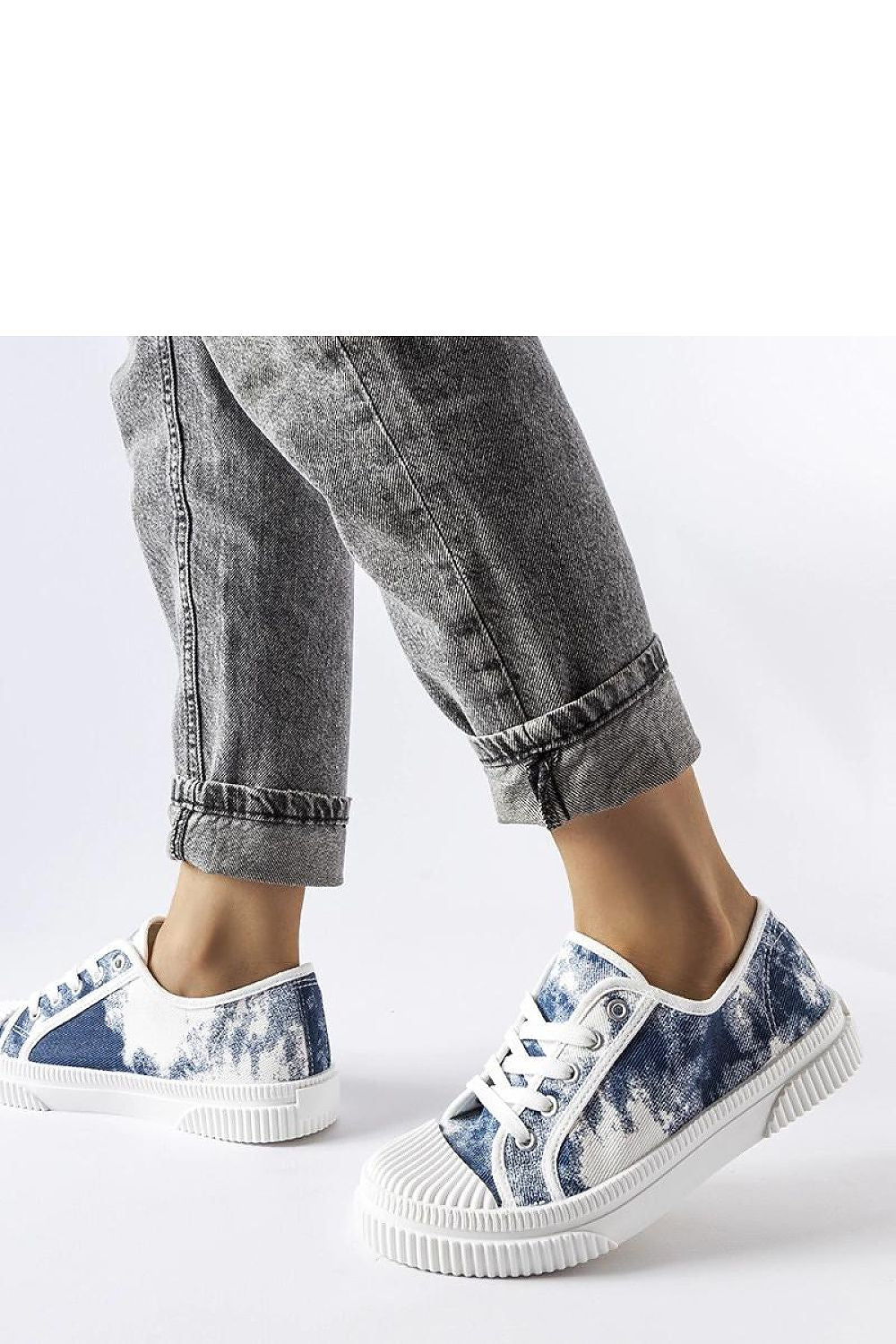  Baskets model 207704 Solea 