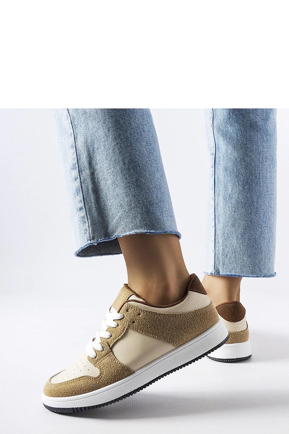  Baskets model 207708 Solea 