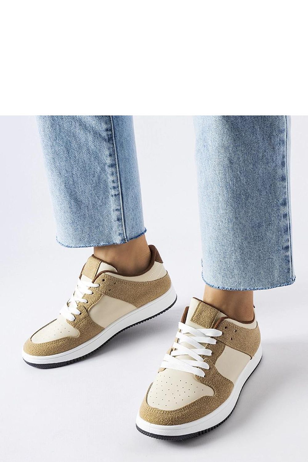  Baskets model 207708 Solea 