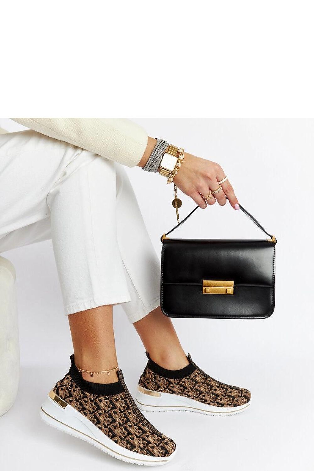  Baskets model 207749 Solea 