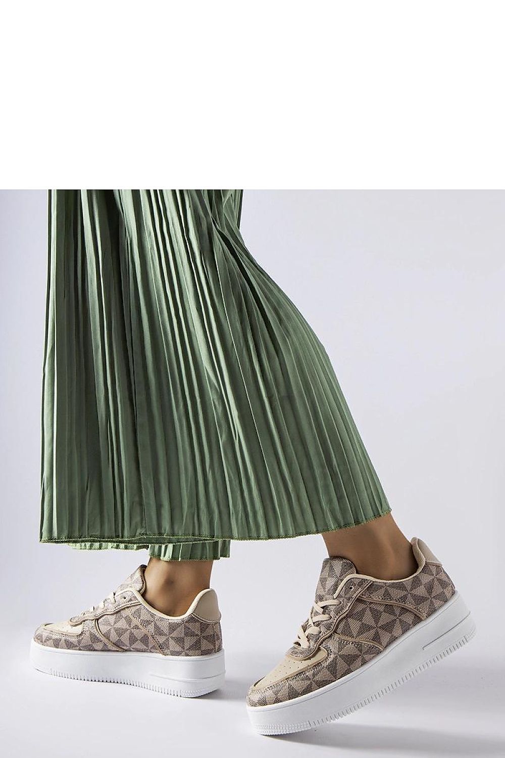  Baskets model 207750 Solea 