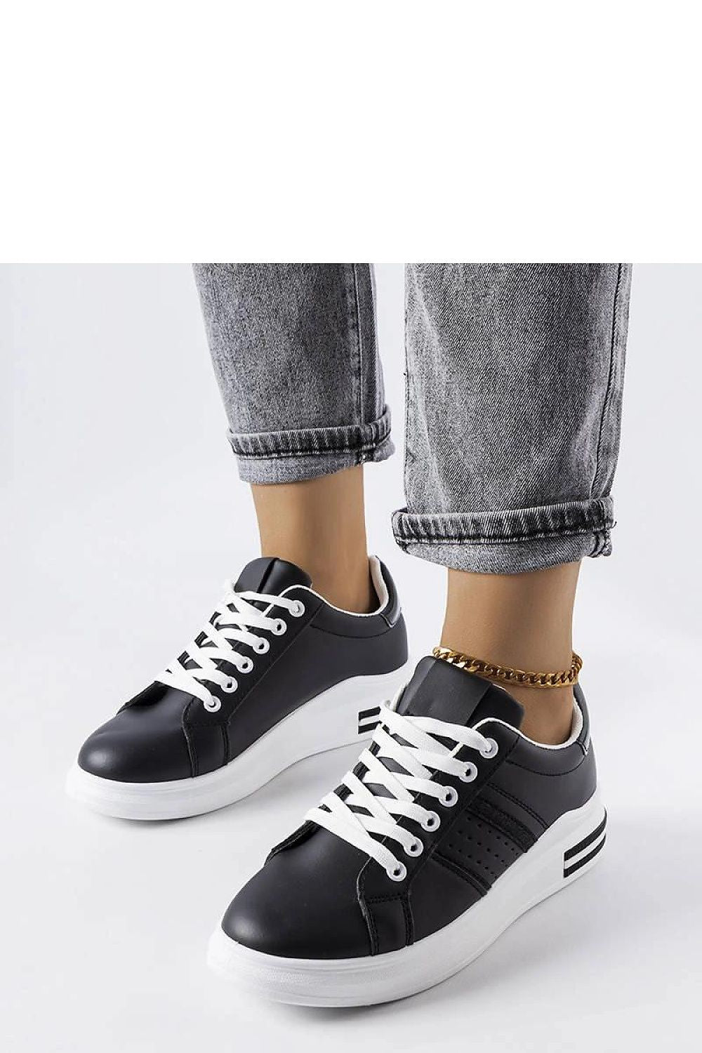  Baskets model 207871 Solea 