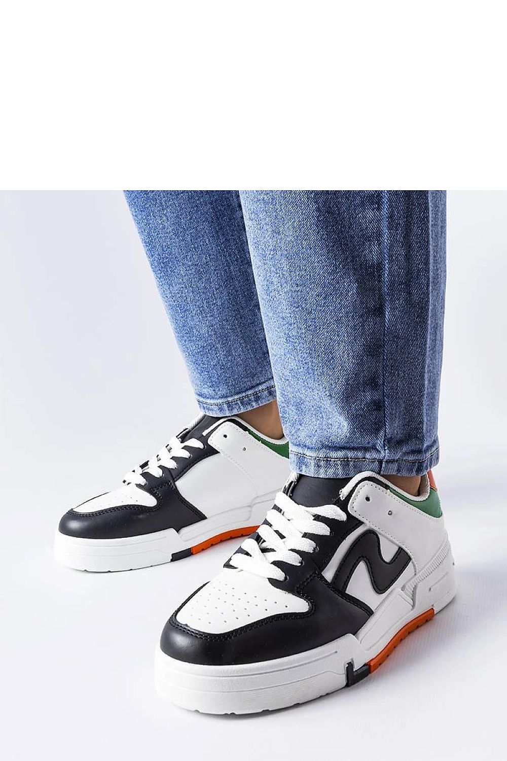  Baskets model 207907 Solea 