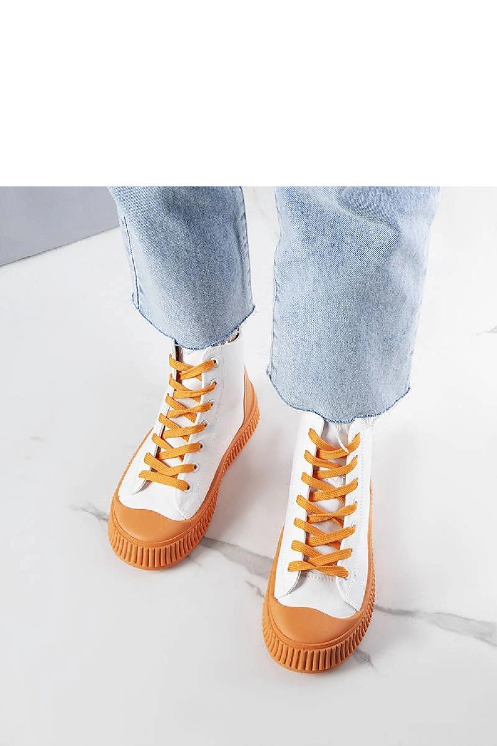  Baskets model 207996 Solea 