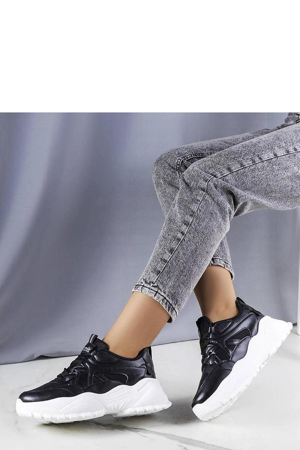  Baskets model 208013 Solea 