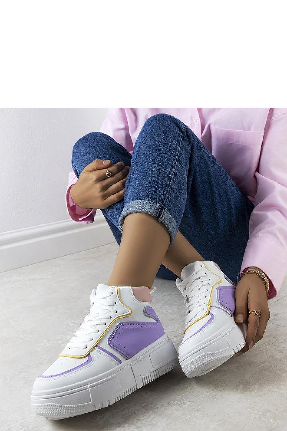  Baskets model 208025 Solea 