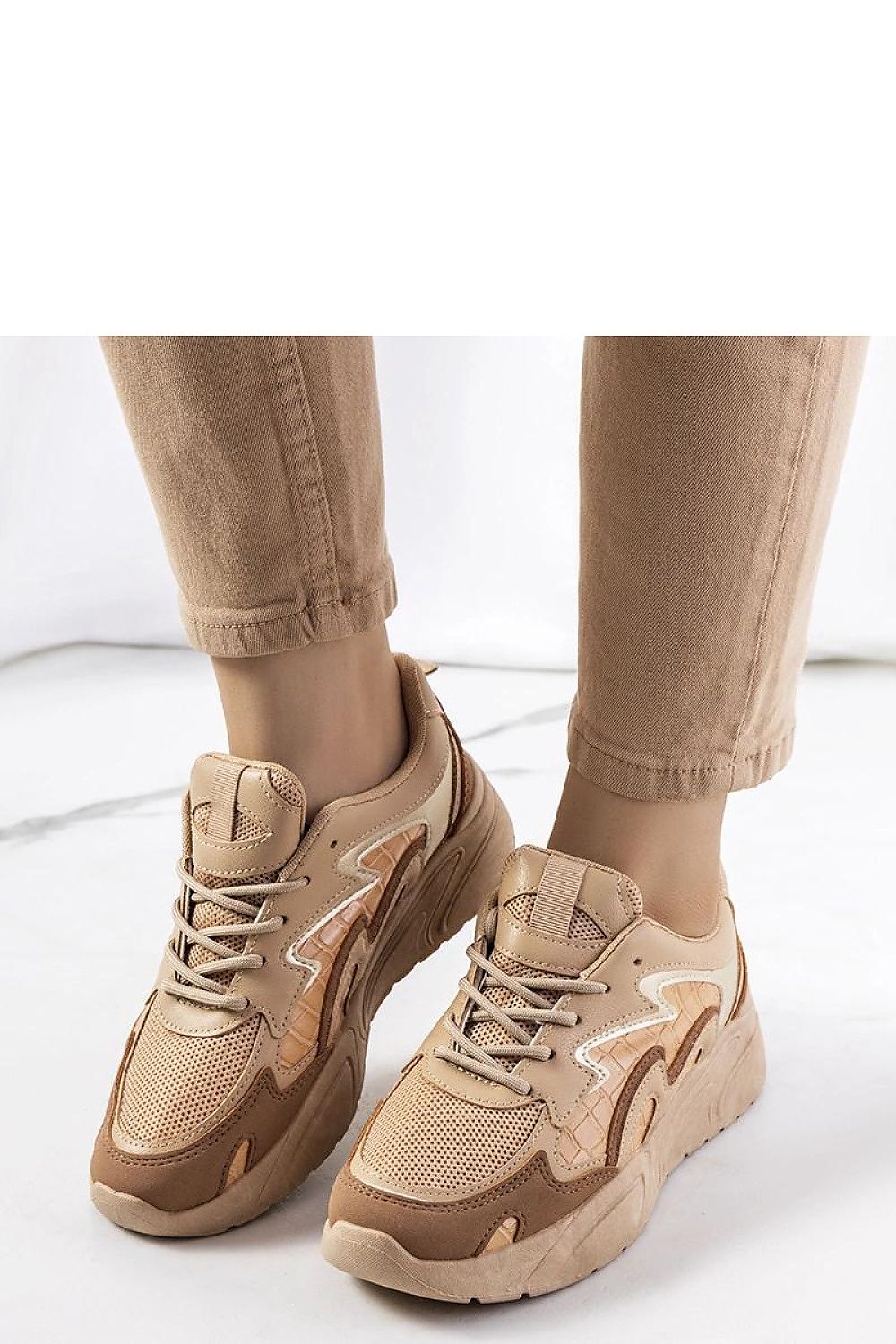  Baskets model 208032 Solea 