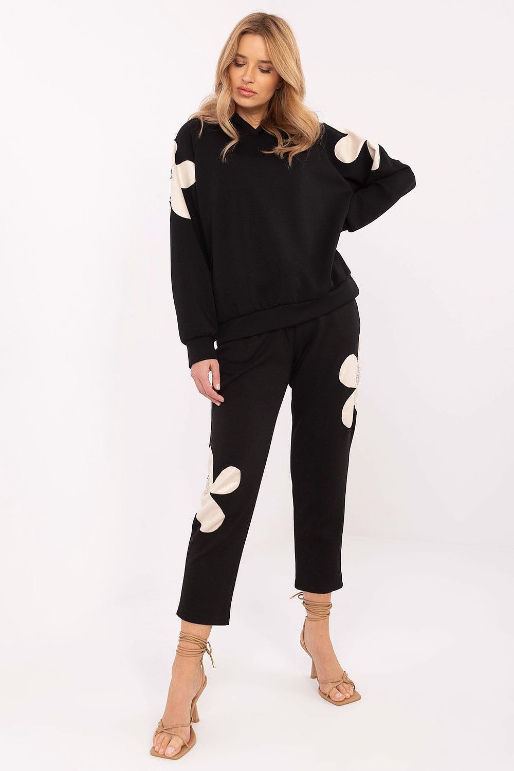  L`ensemble model 208150 Italy Moda 