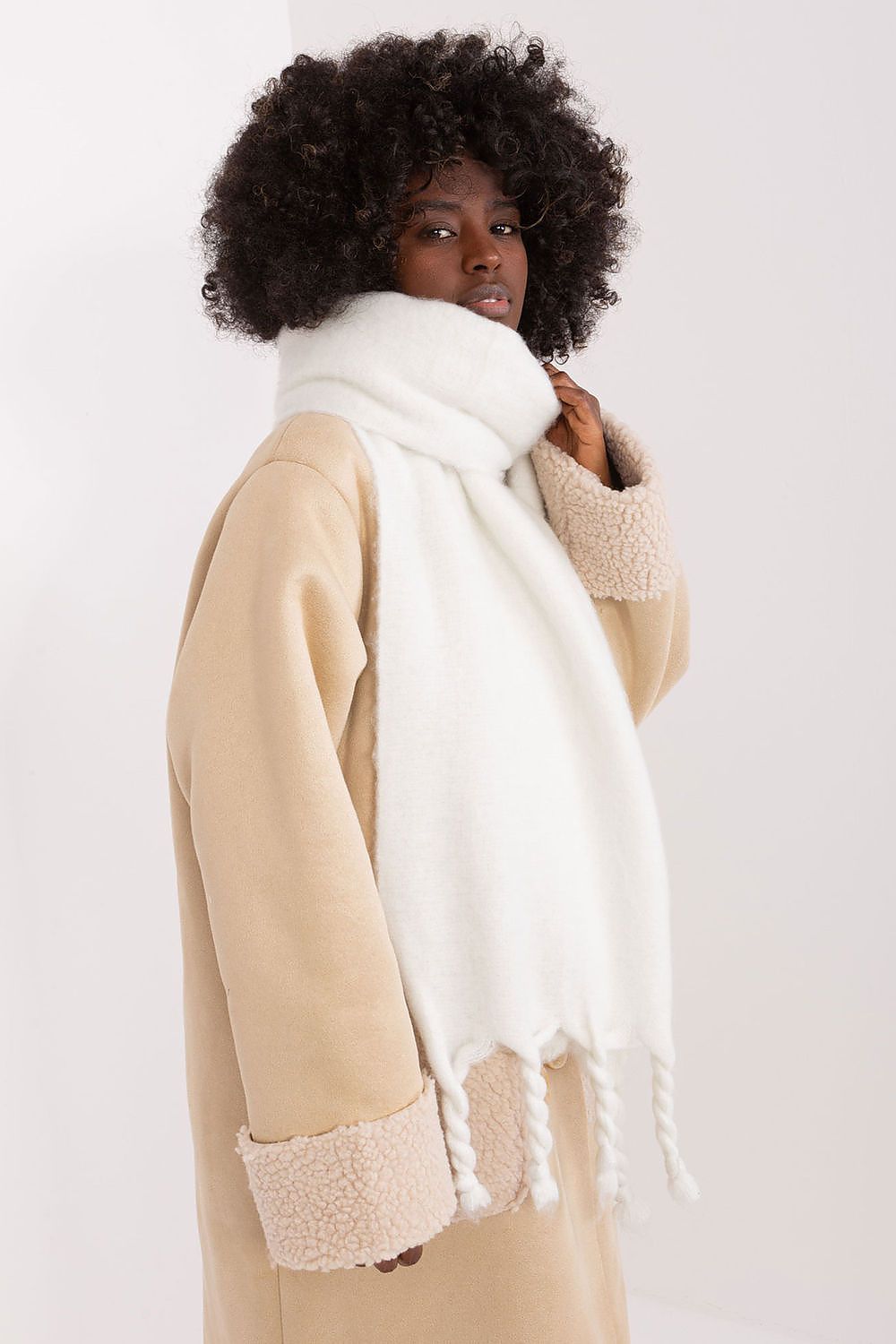  Châle model 208270 AT 