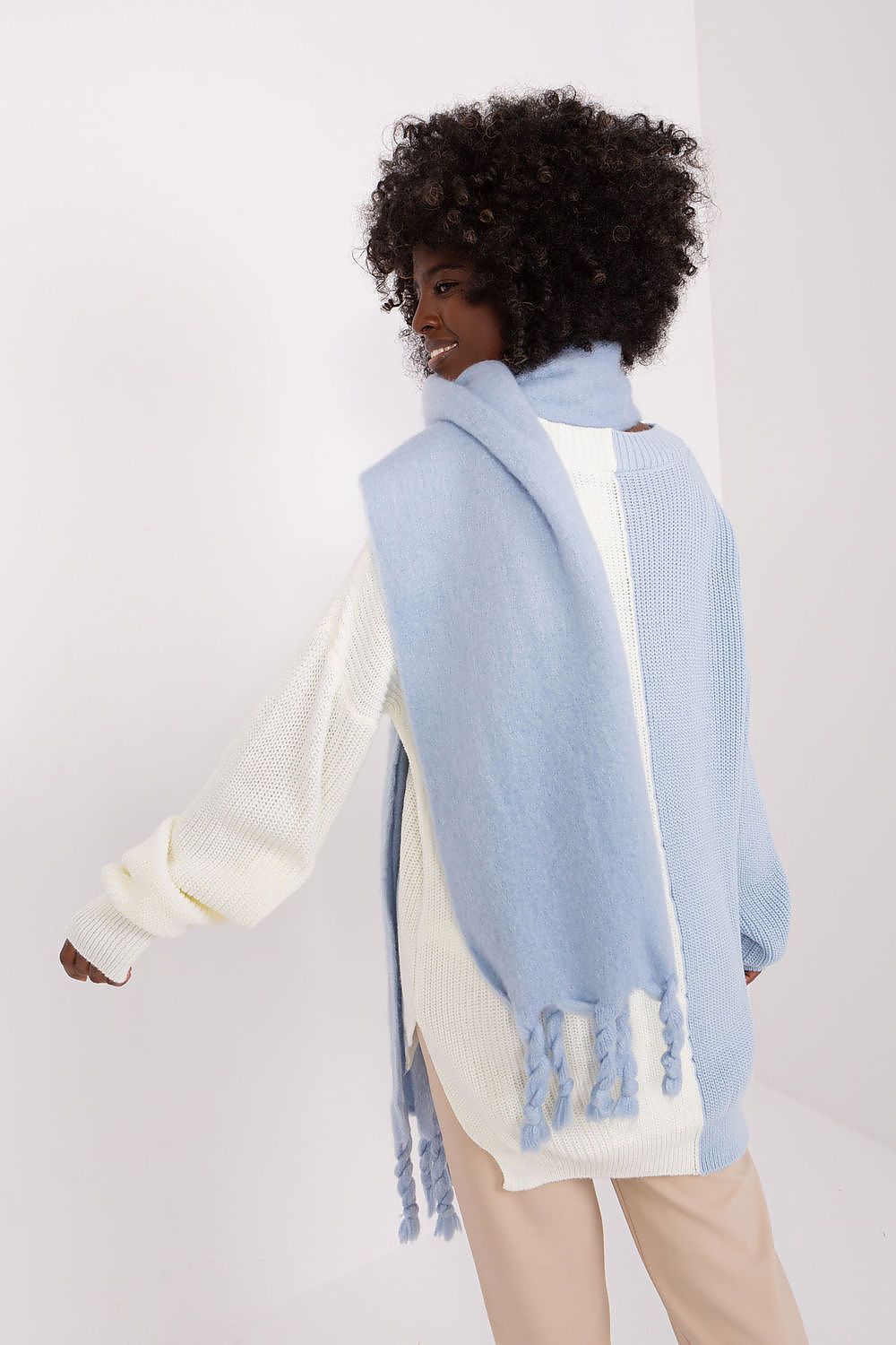  Châle model 208271 AT 