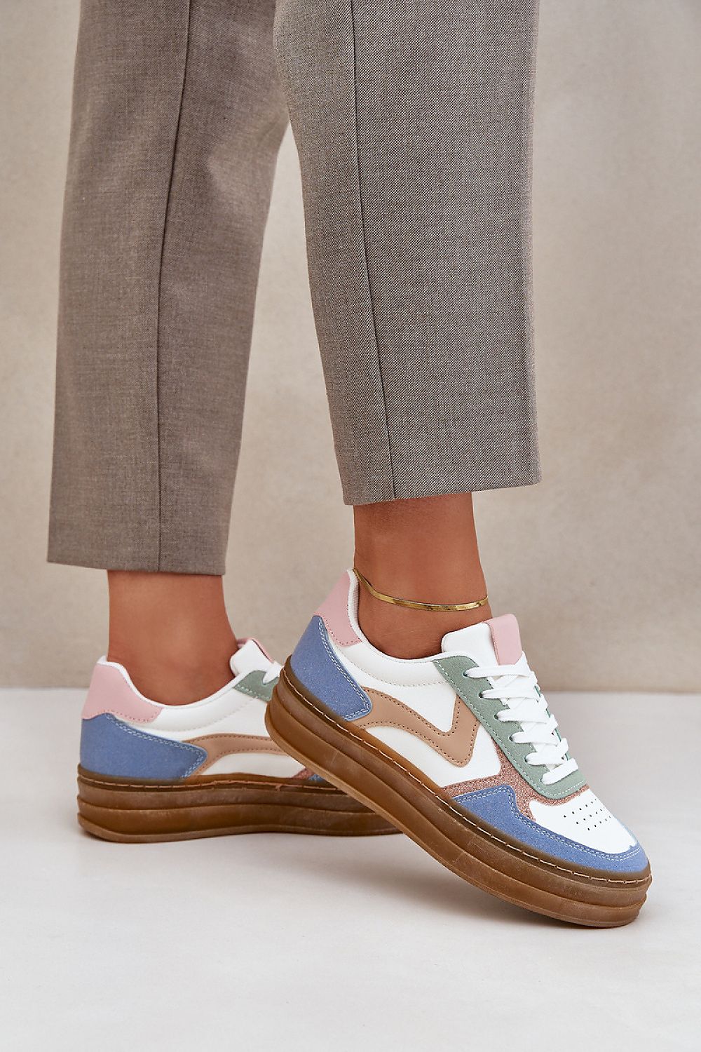  Chaussures de sport model 208352 Step in style 