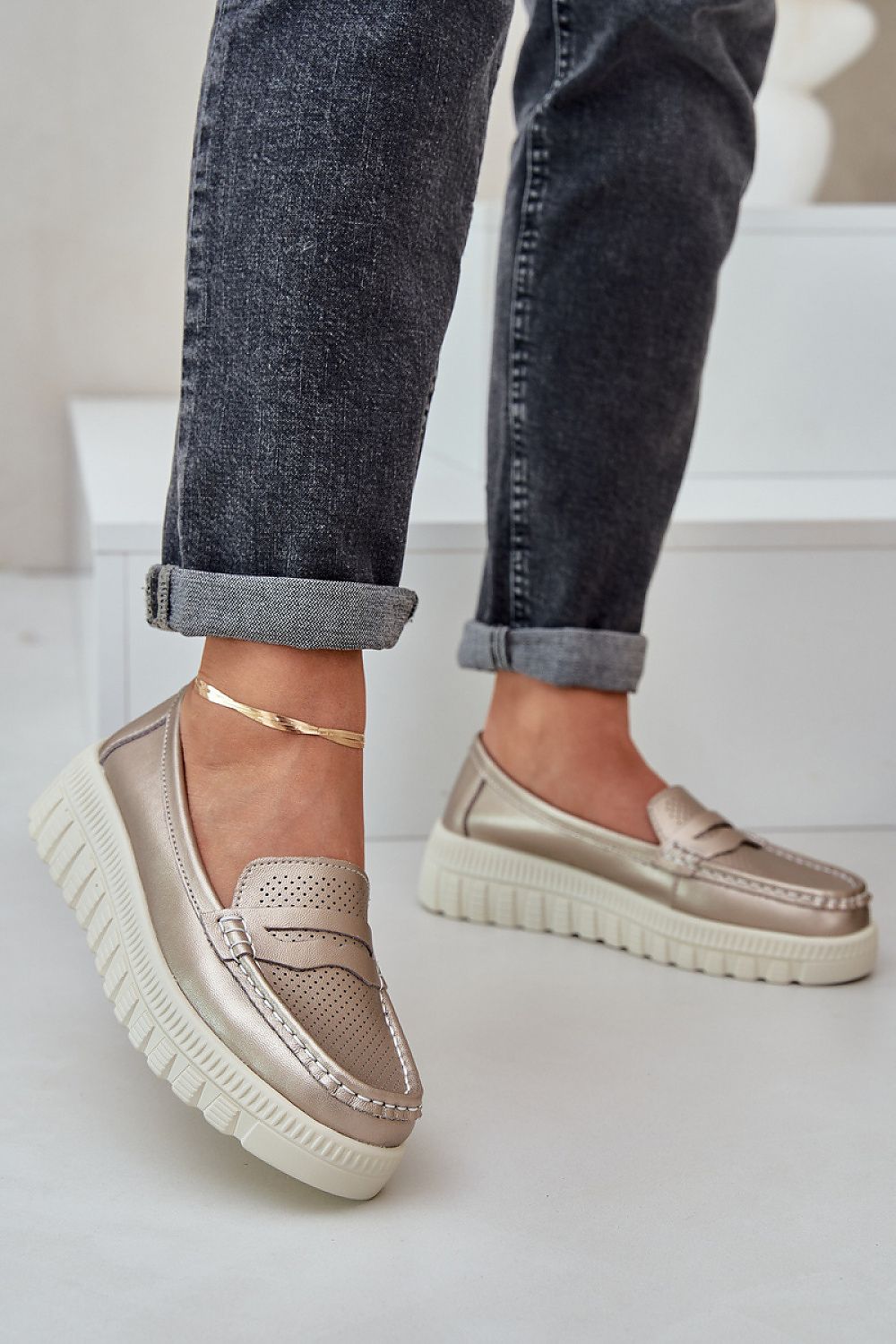  Moccasins model 208421 Step in style 