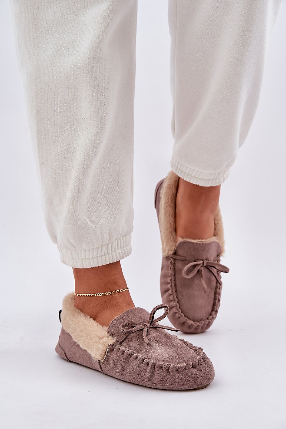  Pantoufles model 208428 Step in style 