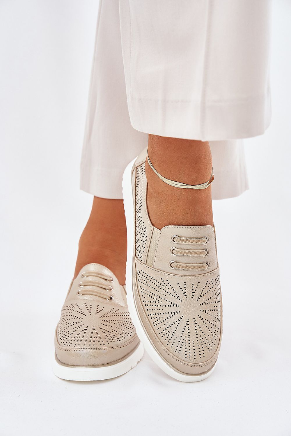  Chaussures Basses model 209820 Step in style 