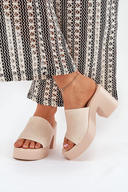  Clacquettes model 209939 Step in style 