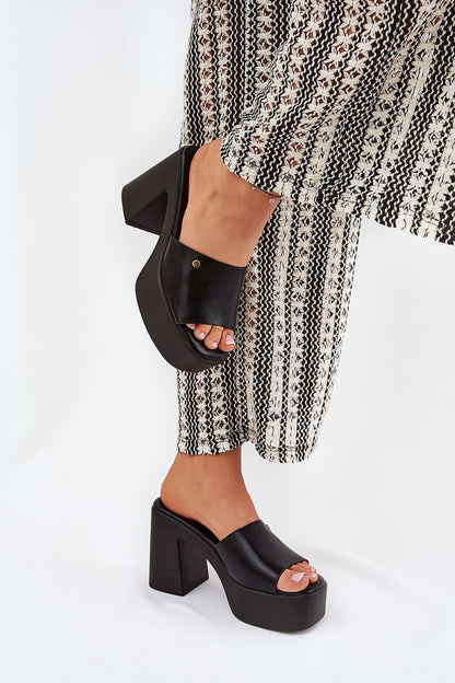  Clacquettes model 209945 Step in style 