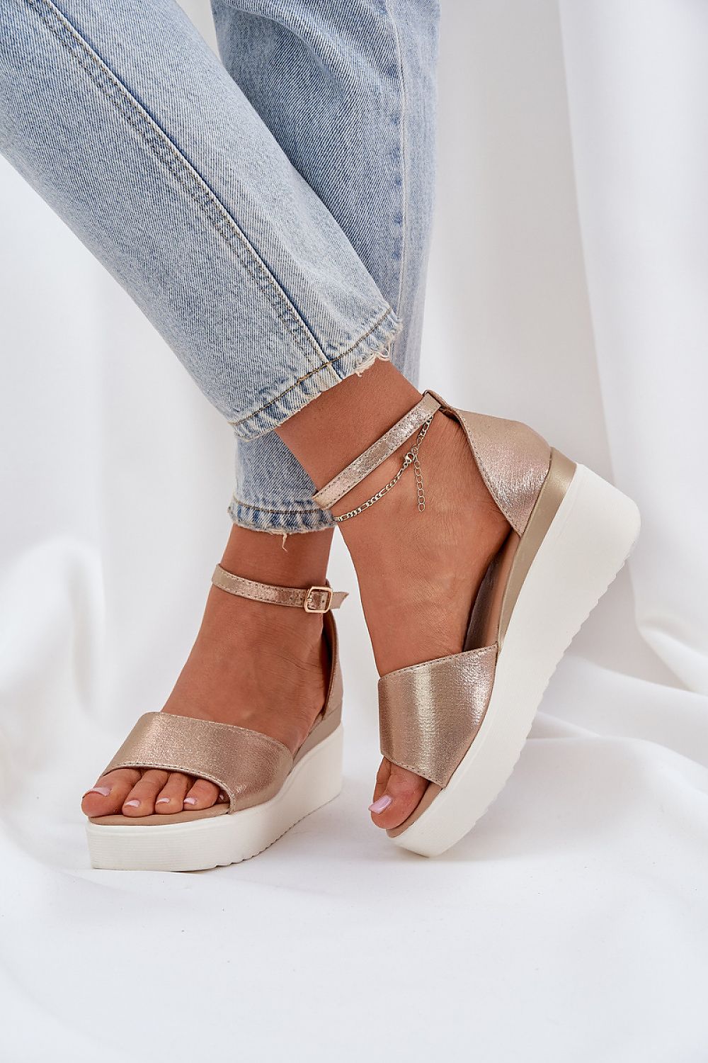  Cothurnes model 210149 Step in style 